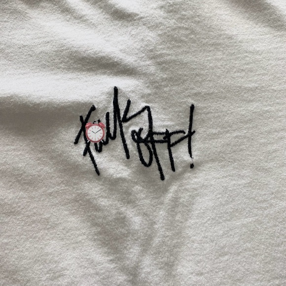 Distressed Beautifuful oversized T - Picture 2 of 5